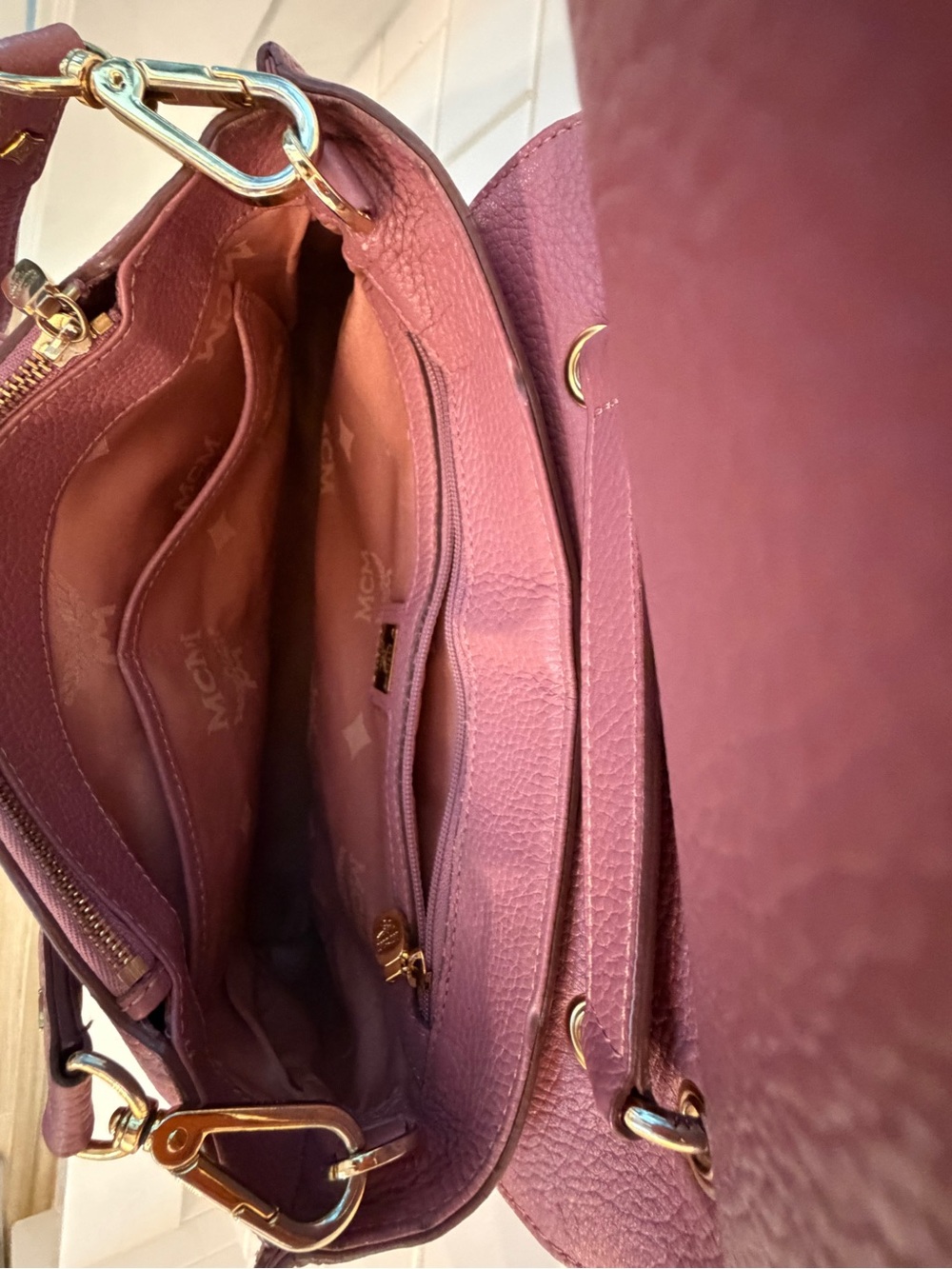 MCM Two Way Bag - Picture 7 of 9